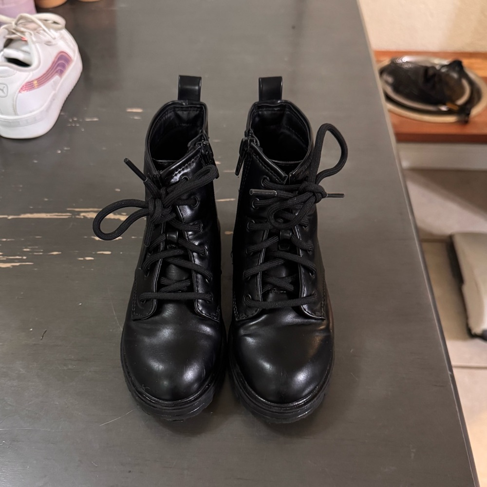 Wonder Nation - Black Combat Boot - Size 11 toddler